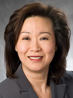 Advocate - Lisa Kim, M.D. - Internal Medicine - Park Ridge, IL 60068